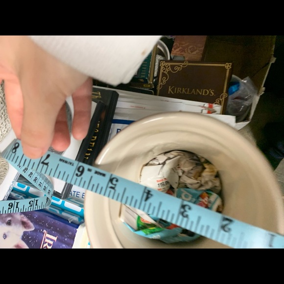 Ceramic Pot - Picture 7 of 8